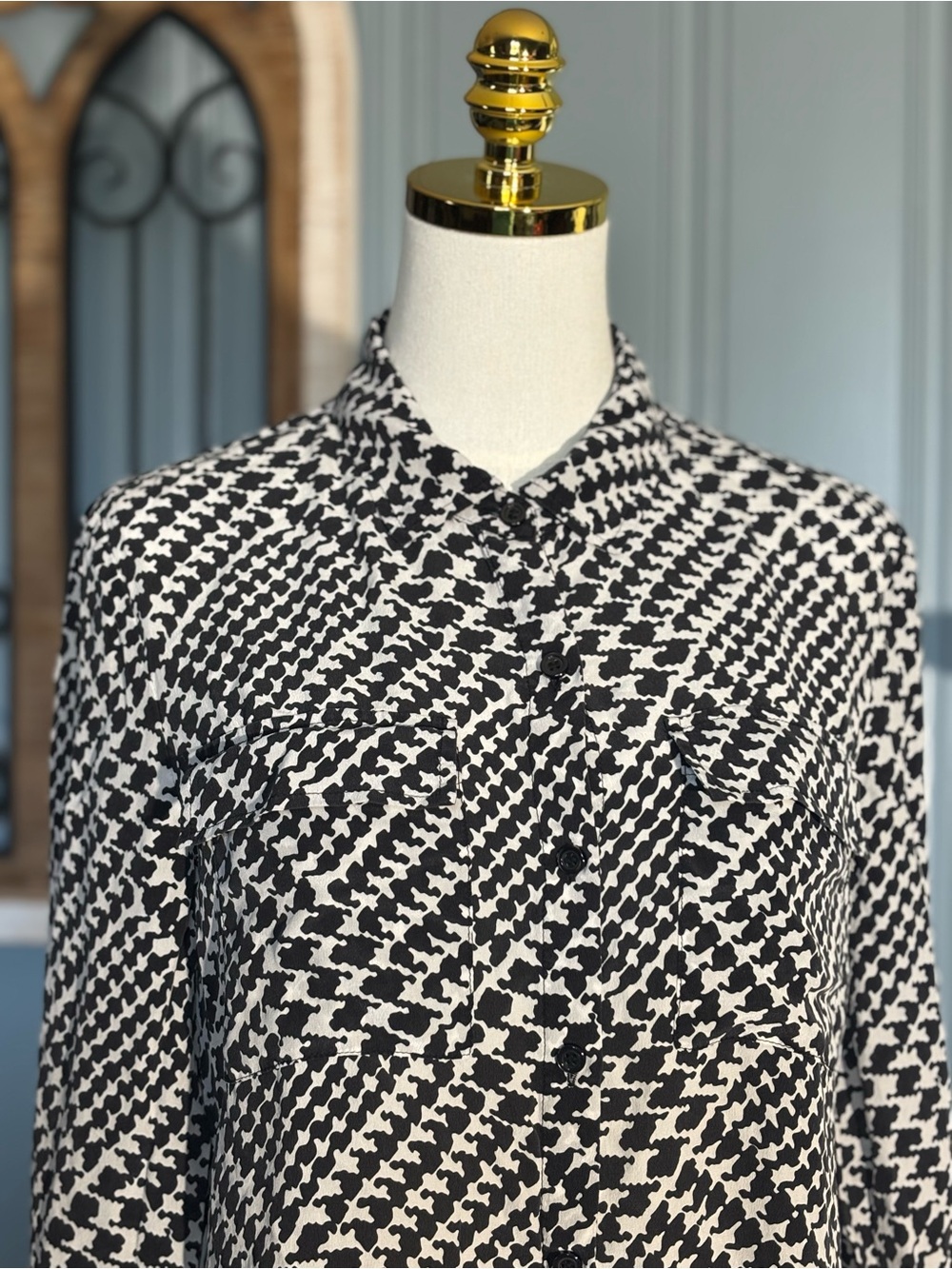 Victoria's Secret Heritage Old Money 100% Silk Black White Houndstooth Blouse S